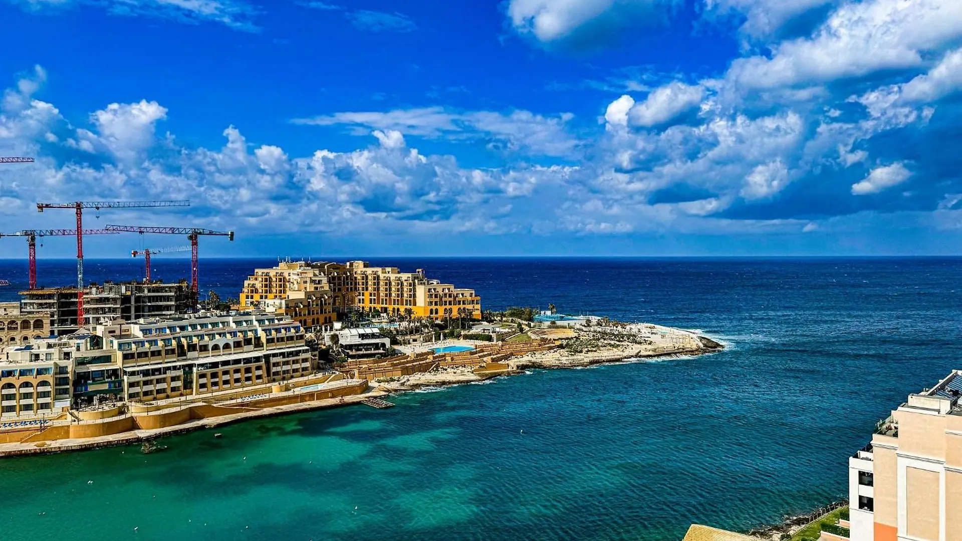 Elegant Penthouse With 5 Terraces & 180 Views In St Julian'S By Solea Apartment Saint Julian's